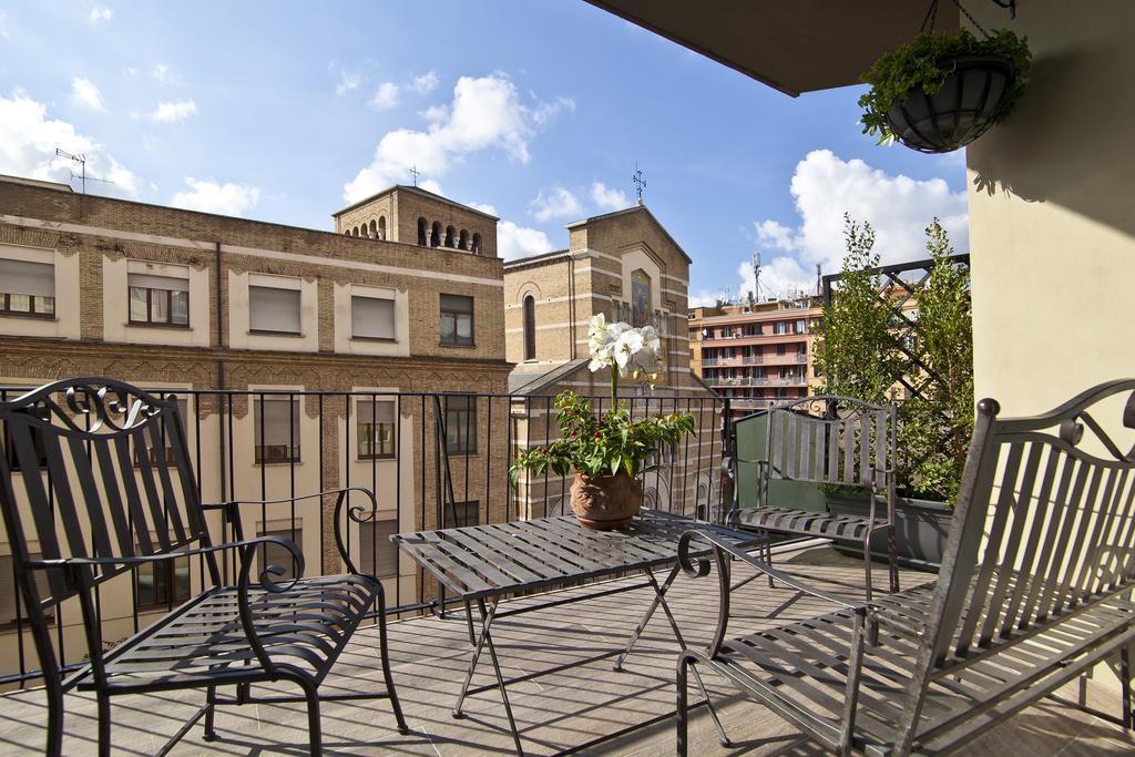 Seven Roma